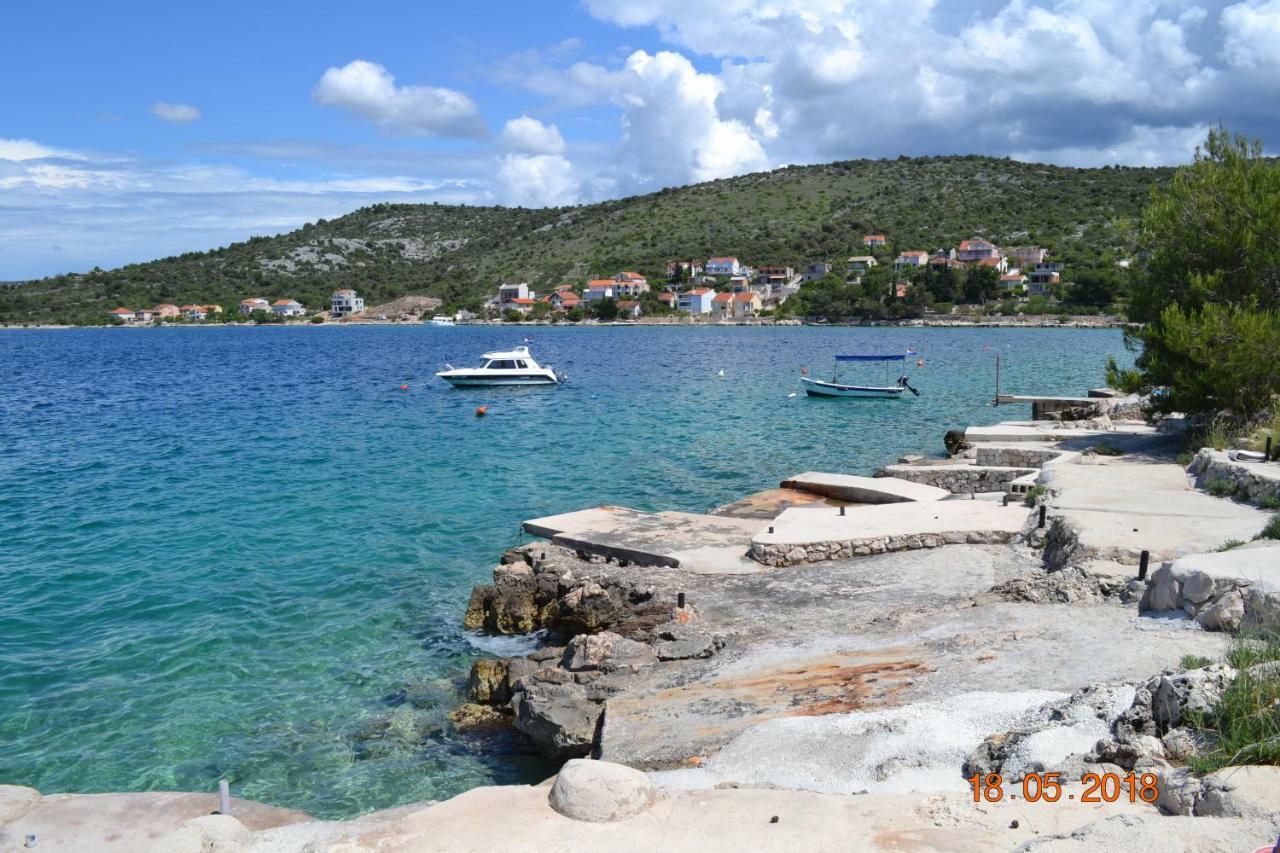 Holiday Apartments Lucic - Feels Like Home, Away From Home Ražanj Kültér fotó