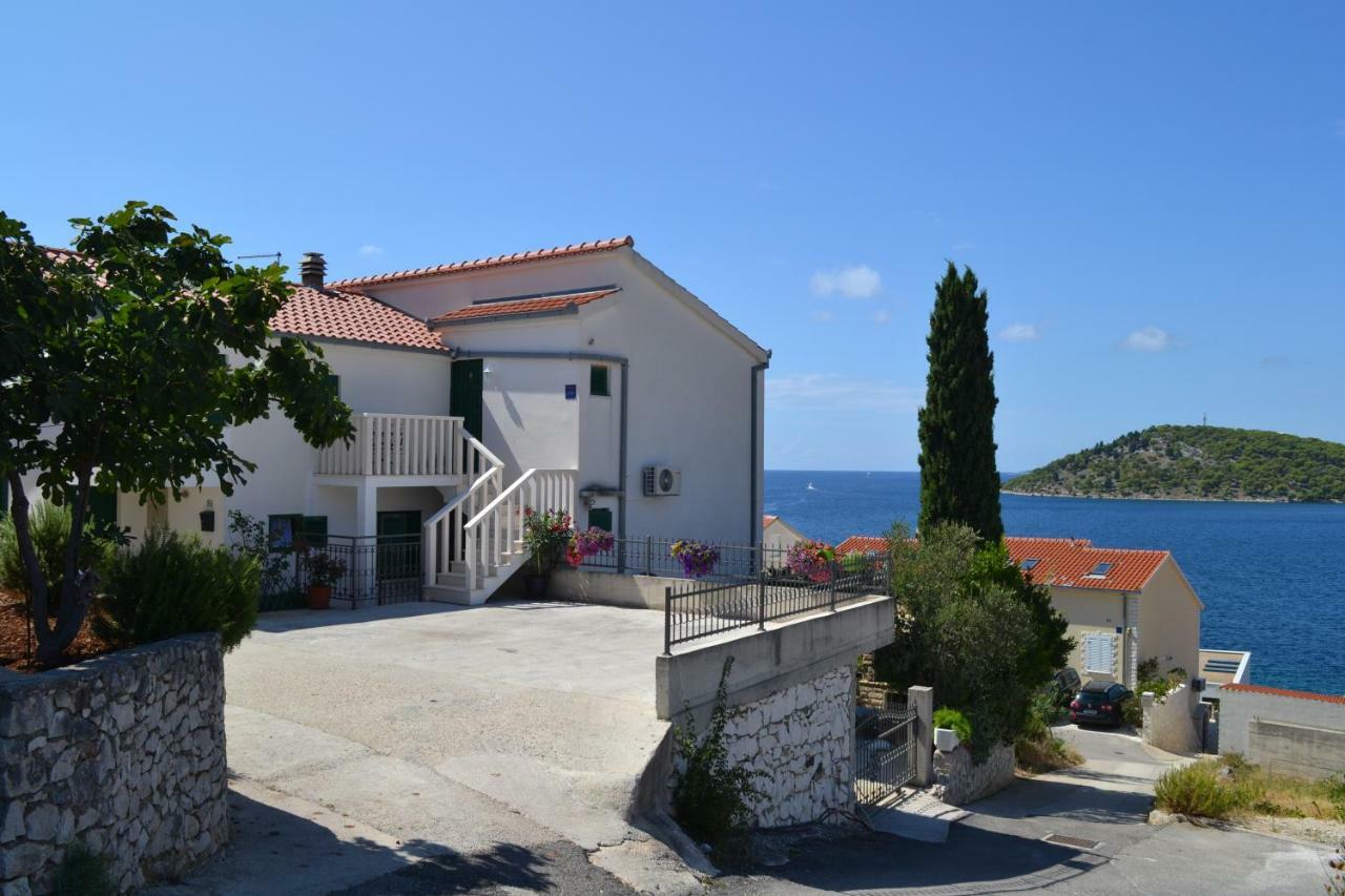 Holiday Apartments Lucic - Feels Like Home, Away From Home Ražanj Kültér fotó