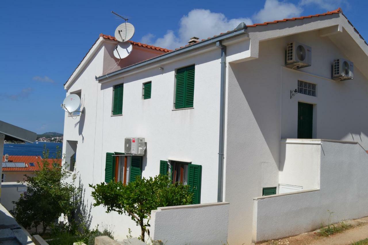Holiday Apartments Lucic - Feels Like Home, Away From Home Ražanj Kültér fotó